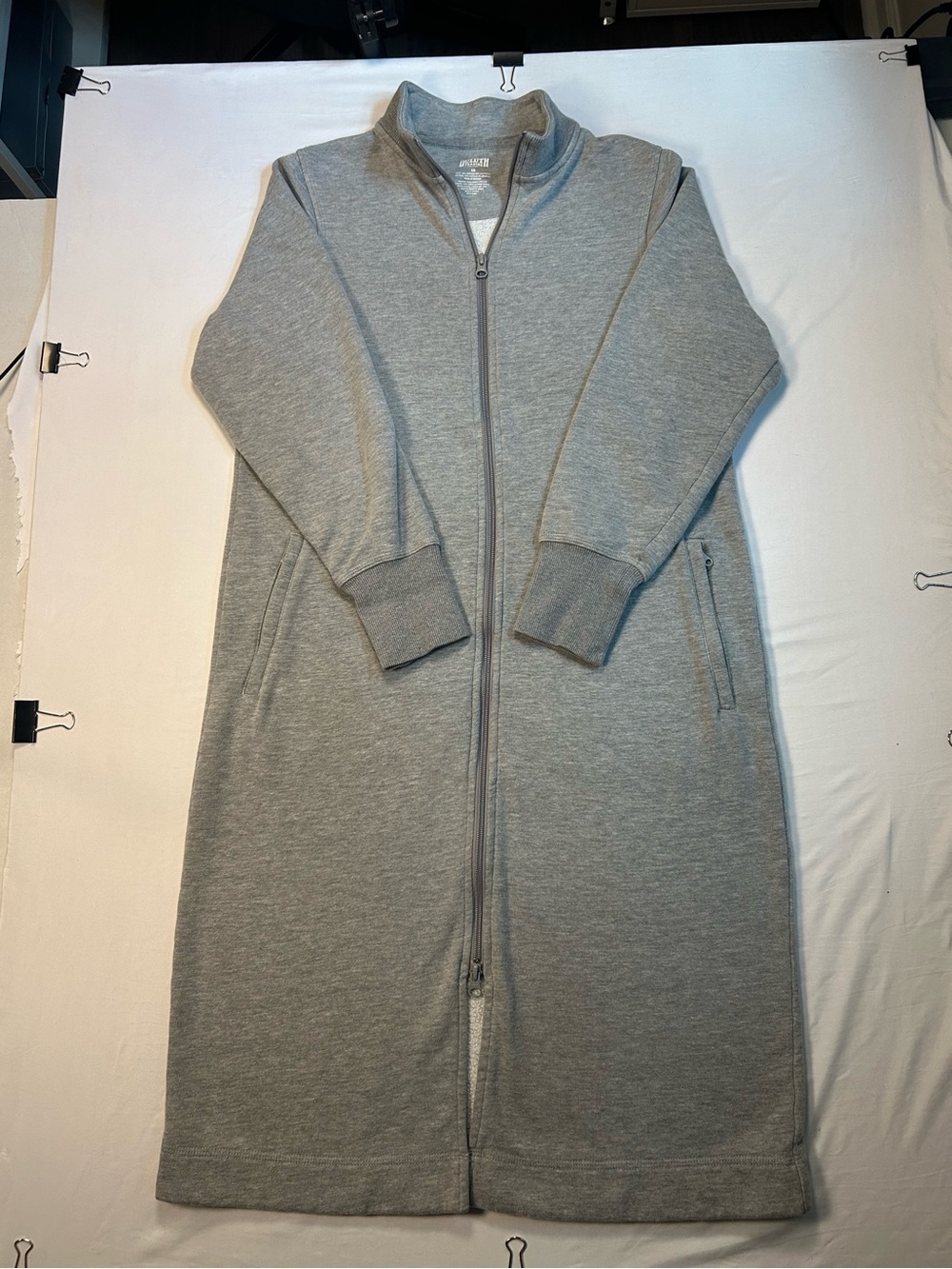 Duluth Trading Women’s Souped-up Fleece Zip Up Robe. Gather Gray. XS